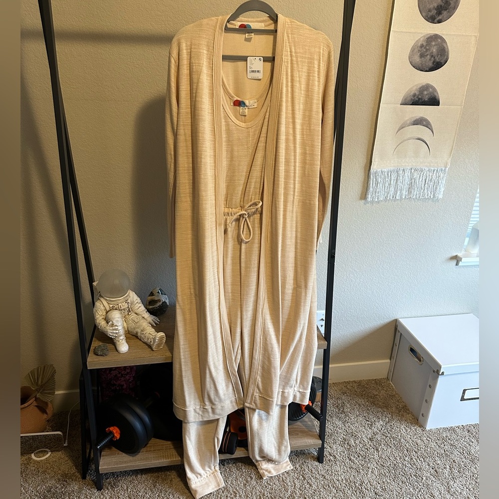FP Movement by Free People Cream Sleeveless Drawstring Jumpsuit - Picture 4 of 13